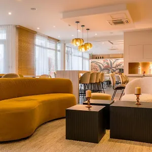 Kyriad Prestige Centre-palais Des Arts 4* Vannes